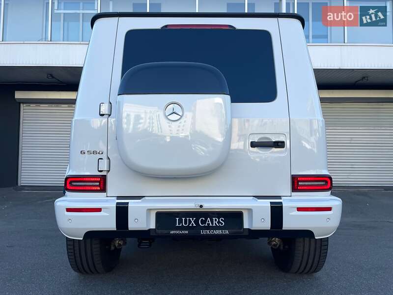 Mercedes-Benz G-Class 2024