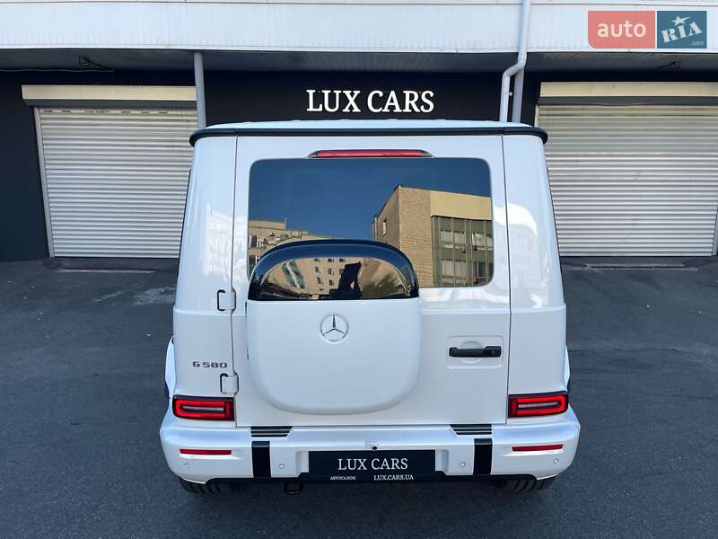 Mercedes-Benz G-Class 2024