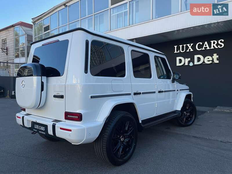 Mercedes-Benz G-Class 2024