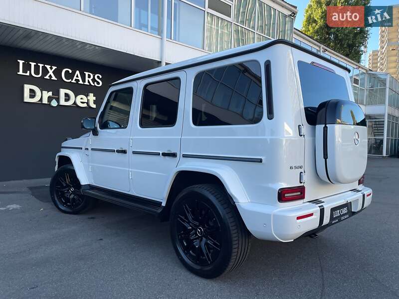 Mercedes-Benz G-Class 2024