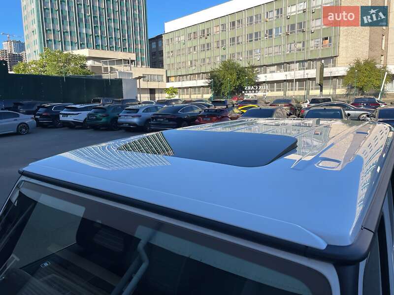 Mercedes-Benz G-Class 2024