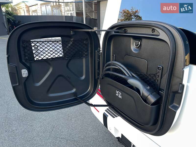 Mercedes-Benz G-Class 2024