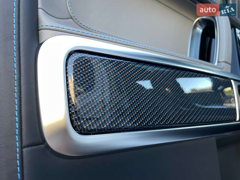 Mercedes-Benz G-Class 2024