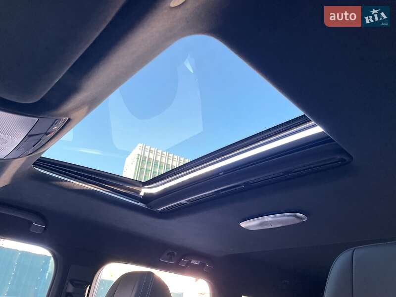 Mercedes-Benz G-Class 2024