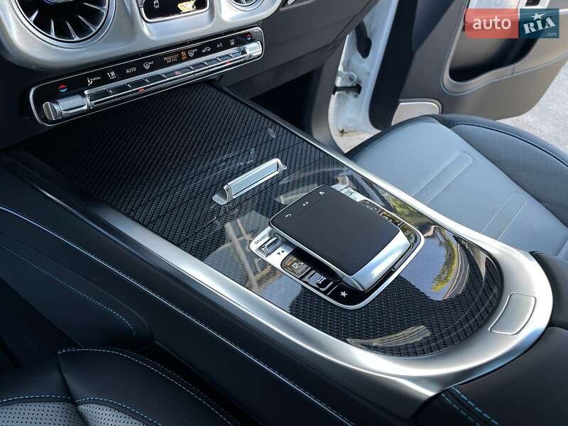 Mercedes-Benz G-Class 2024