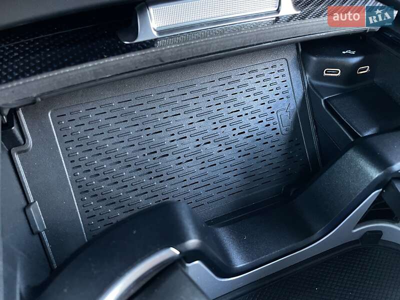 Mercedes-Benz G-Class 2024