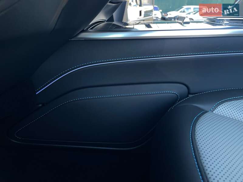 Mercedes-Benz G-Class 2024