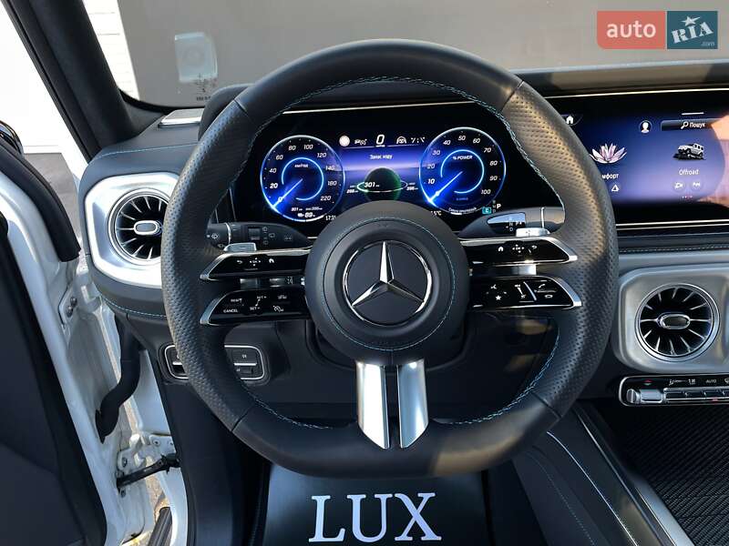 Mercedes-Benz G-Class 2024