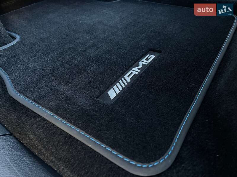 Mercedes-Benz G-Class 2024