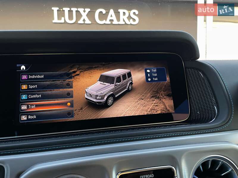 Mercedes-Benz G-Class 2024