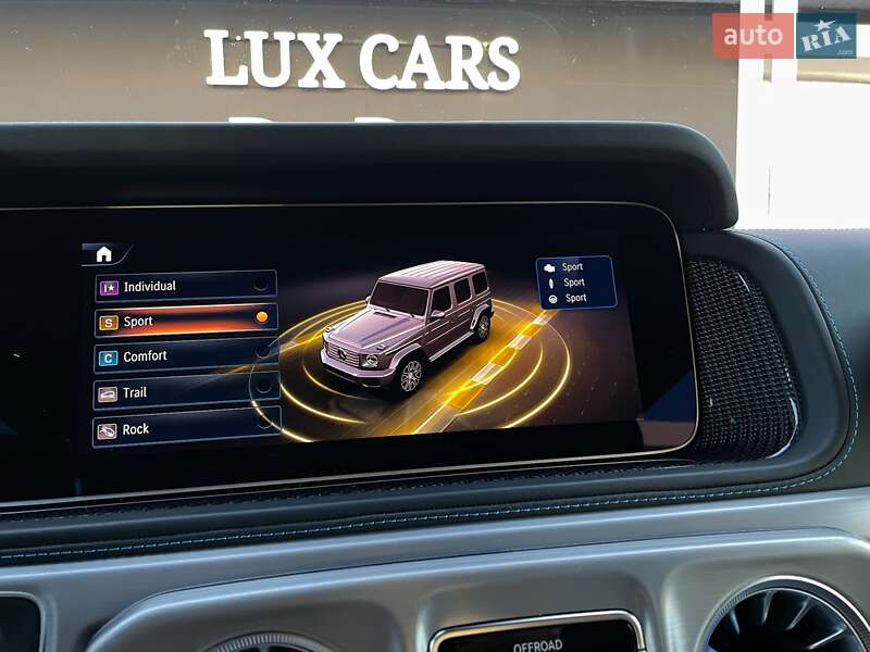 Mercedes-Benz G-Class 2024