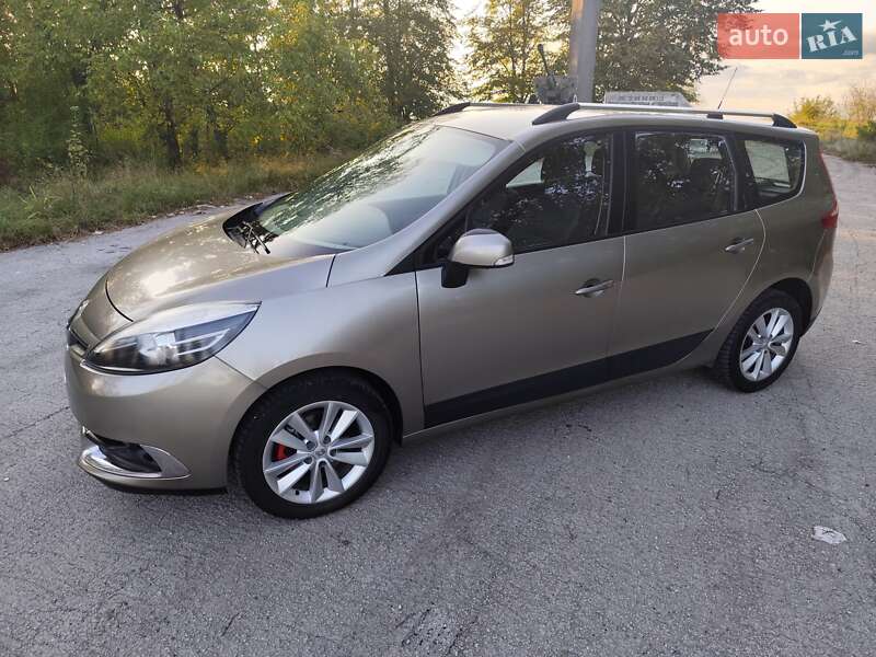 Renault Grand Scenic 2012