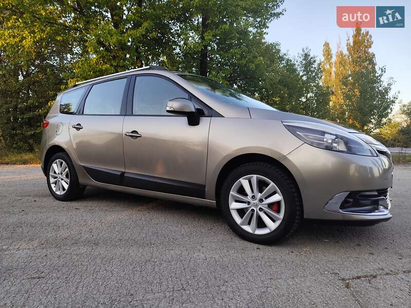 Renault Grand Scenic 2012