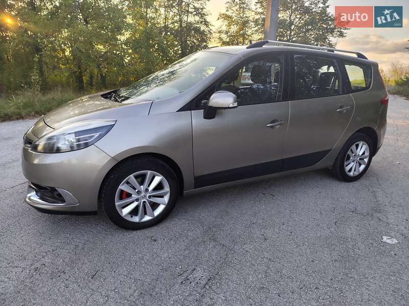 Renault Grand Scenic 2012