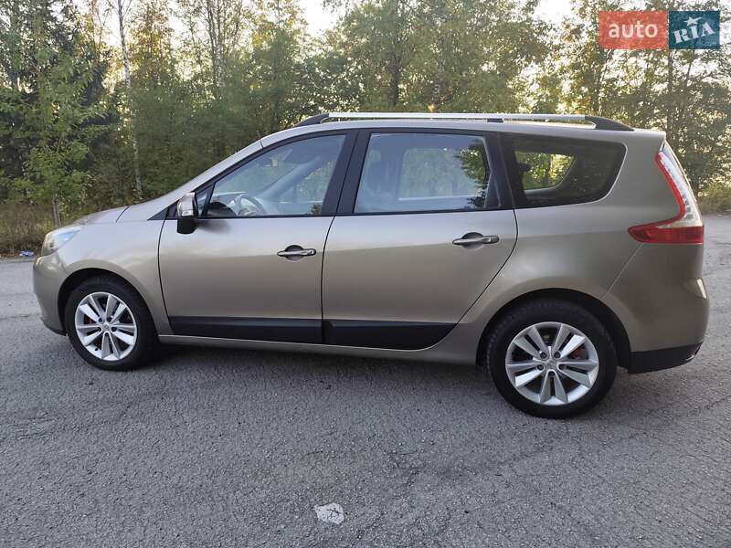 Renault Grand Scenic 2012