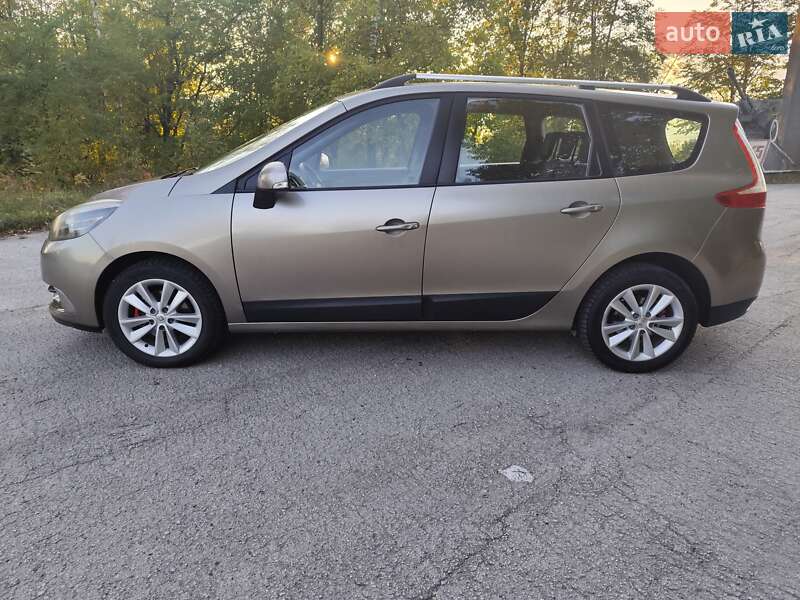 Renault Grand Scenic 2012