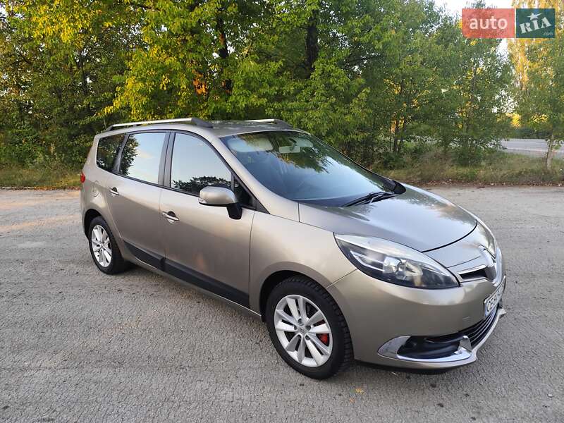 Renault Grand Scenic 2012