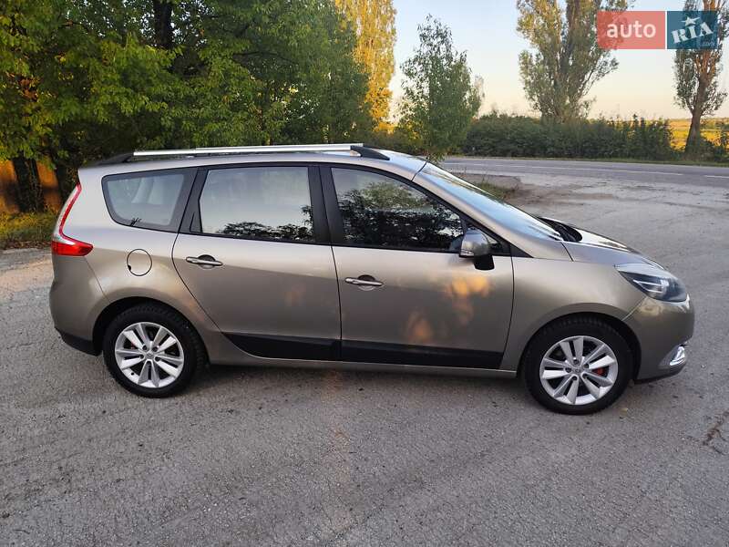 Renault Grand Scenic 2012