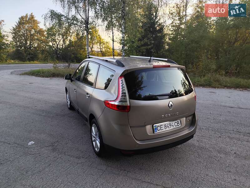 Renault Grand Scenic 2012