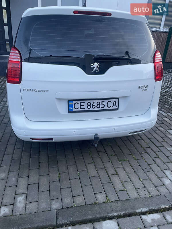 Peugeot 5008 2012