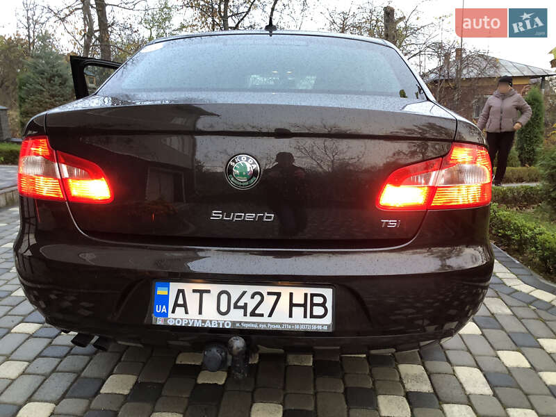Skoda Superb 2012