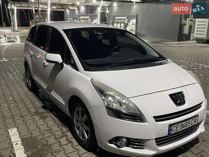 Peugeot 5008 2012