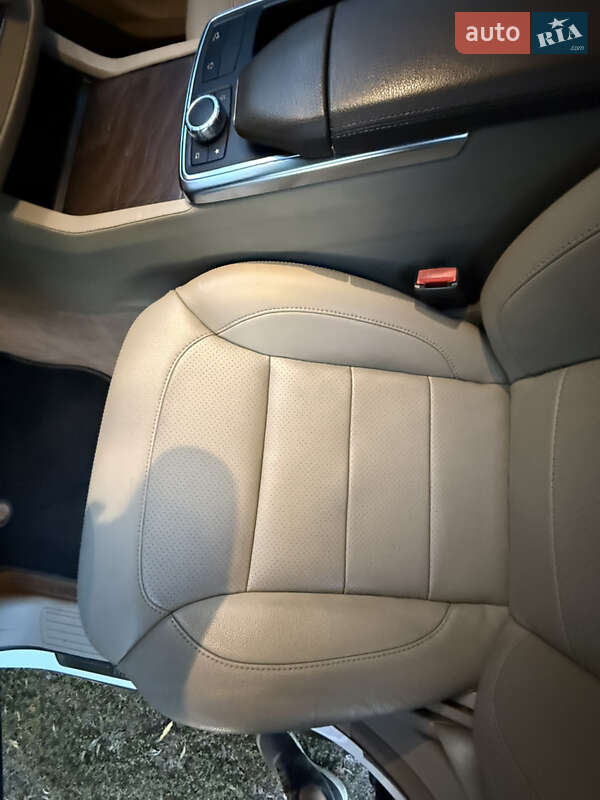 Mercedes-Benz M-Class 2014