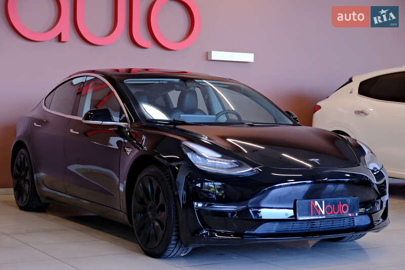Tesla Model 3 2019
