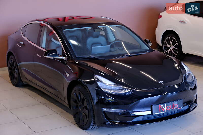 Tesla Model 3 2019