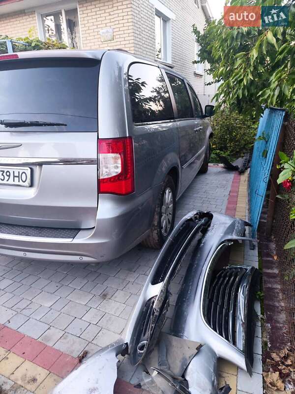 Chrysler Town & Country 2013