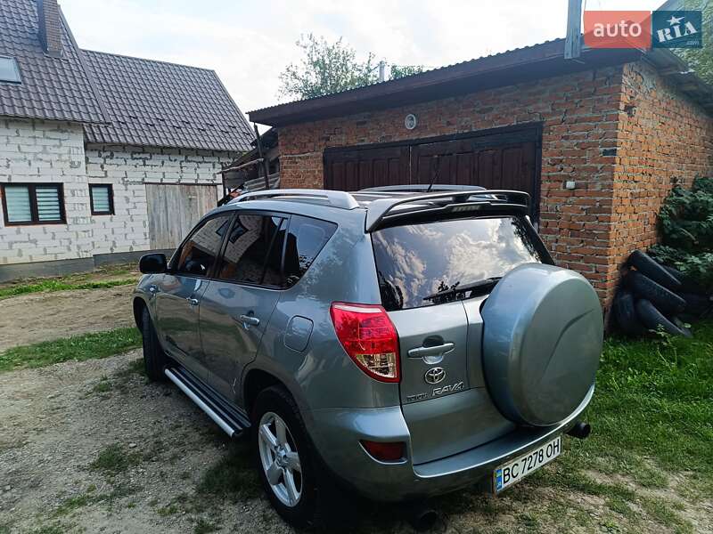 Toyota RAV4 2007