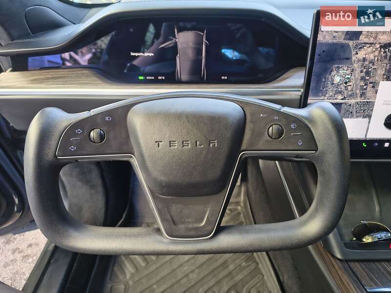 Tesla-8
