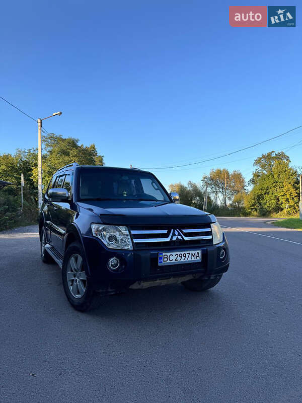 Mitsubishi Pajero 2007