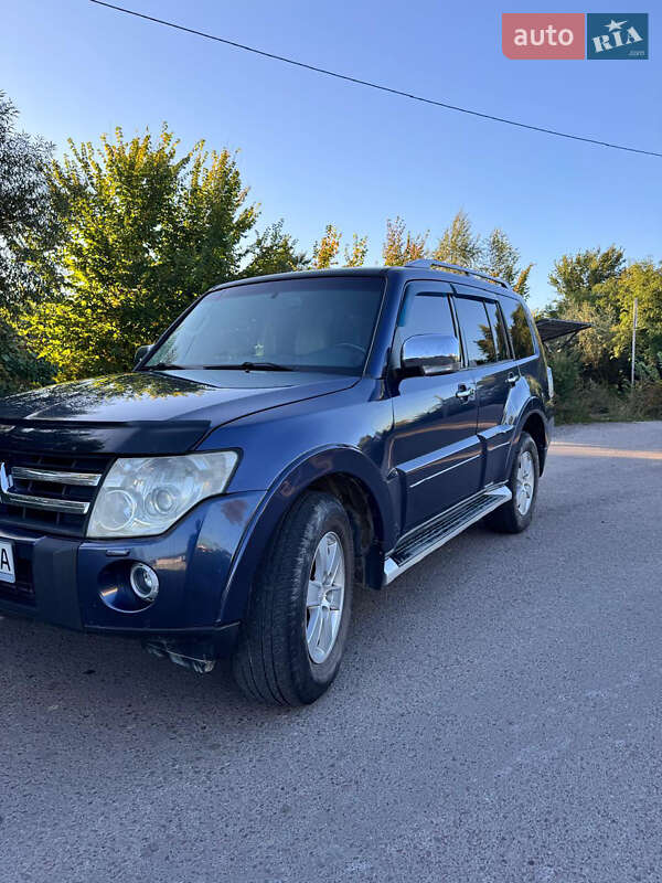 Mitsubishi Pajero 2007