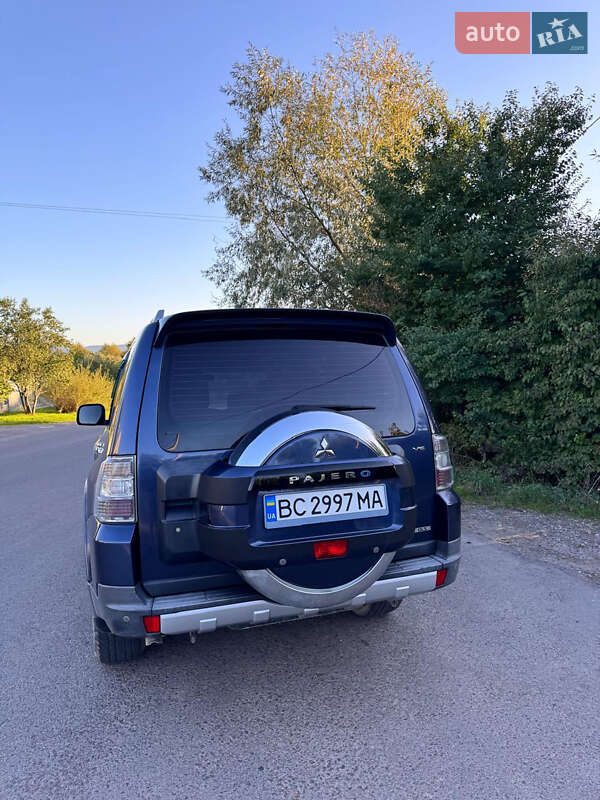 Mitsubishi Pajero 2007