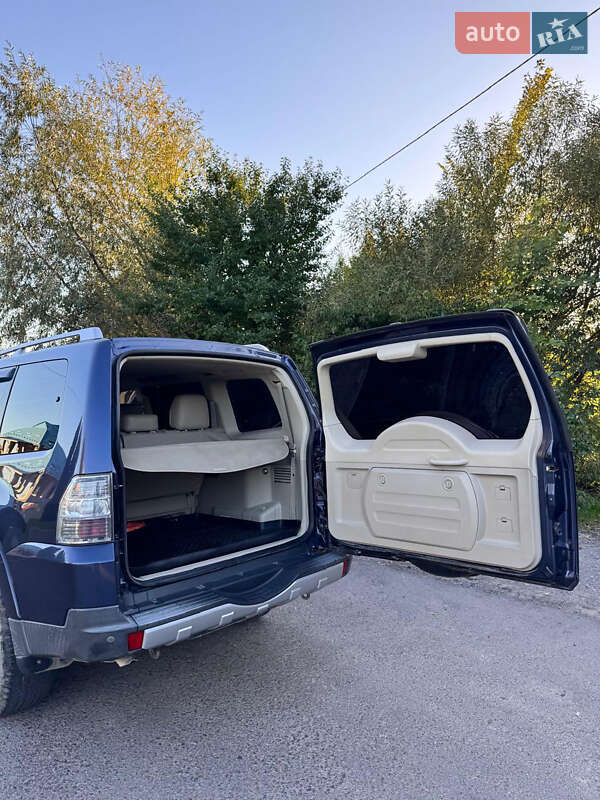 Mitsubishi Pajero 2007