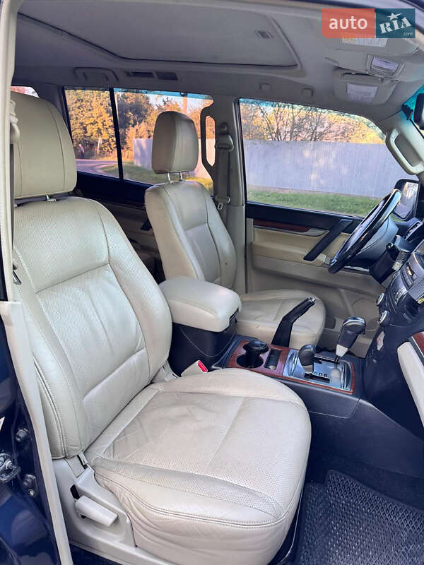 Mitsubishi Pajero 2007