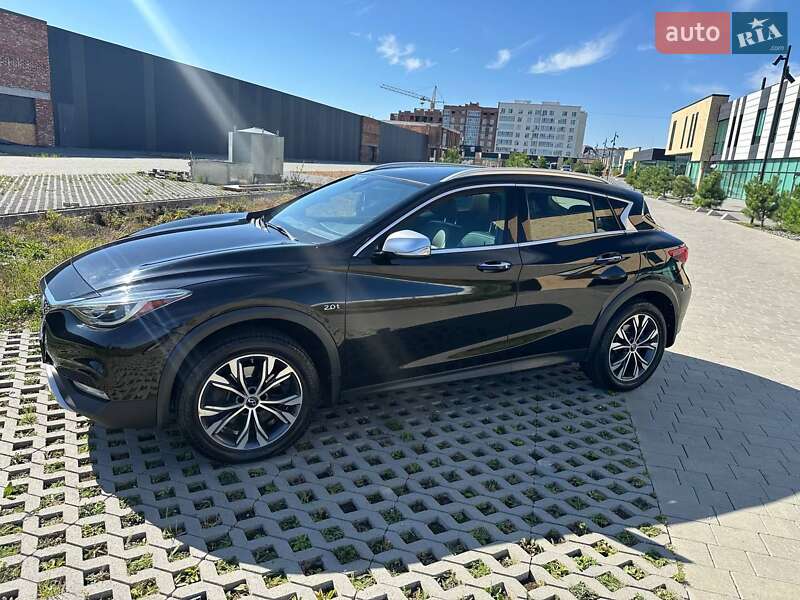 Infiniti QX30 2016