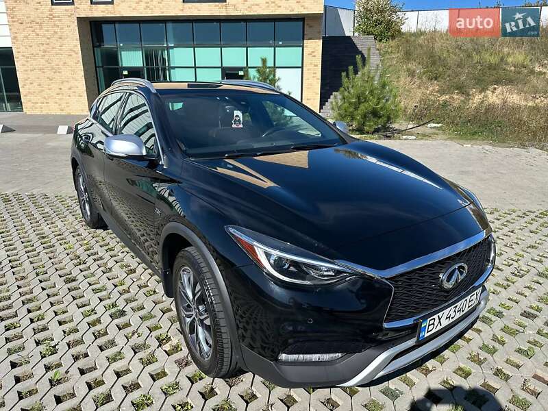 Infiniti QX30 2016