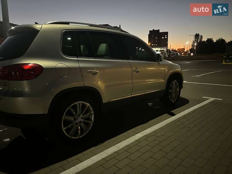 Volkswagen Tiguan 2012