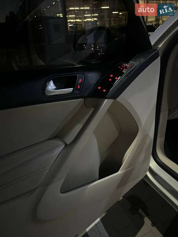 Volkswagen Tiguan 2012