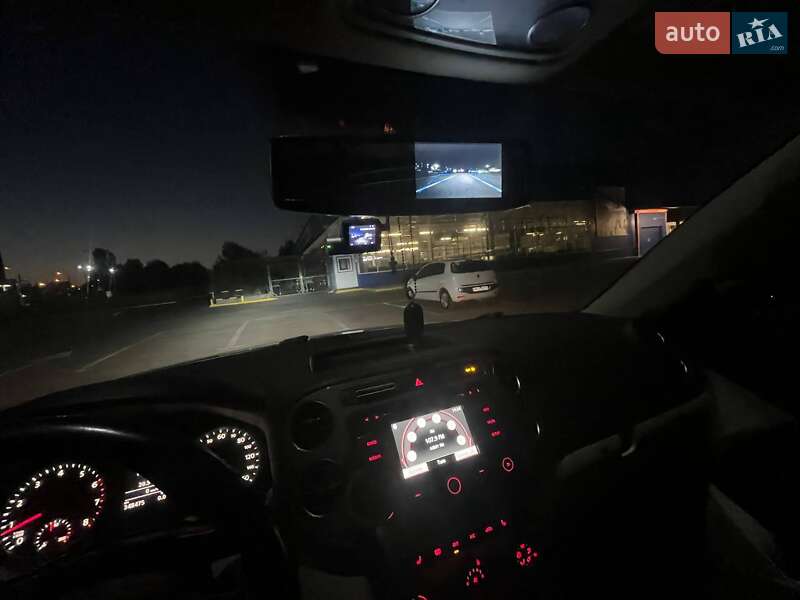 Volkswagen Tiguan 2012