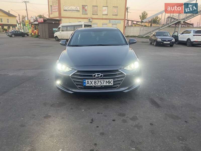 Hyundai Elantra 2018