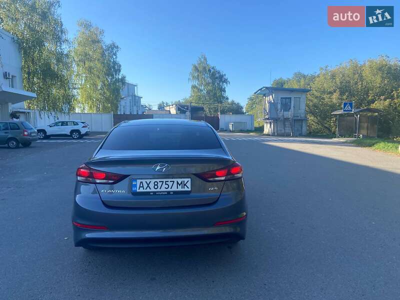 Hyundai Elantra 2018