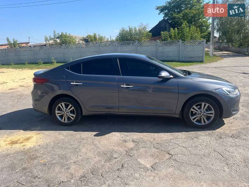 Hyundai Elantra 2018