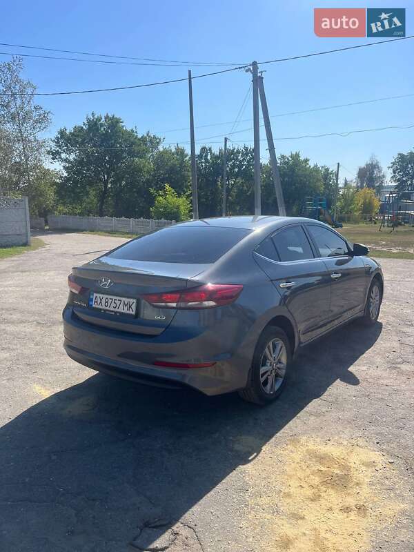 Hyundai Elantra 2018