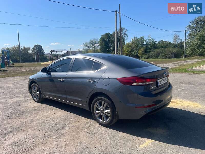 Hyundai Elantra 2018
