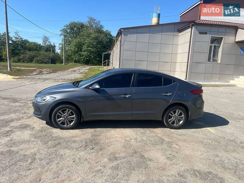 Hyundai Elantra 2018