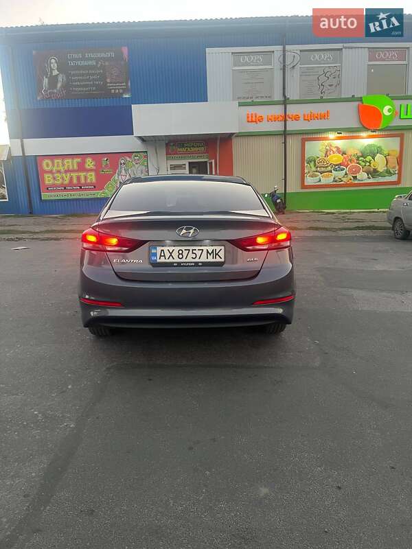 Hyundai Elantra 2018