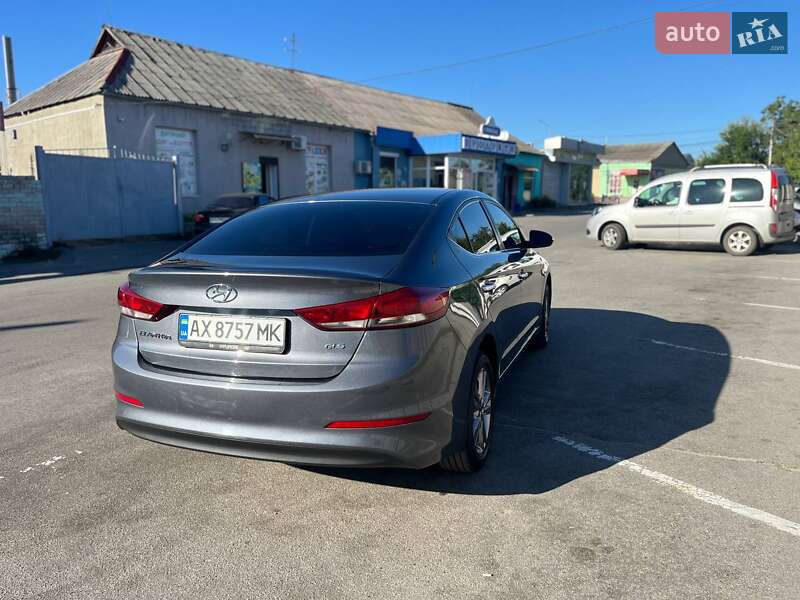 Hyundai Elantra 2018